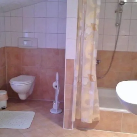 Apartment Zweizimmerwohnung Im Dachgeschoss Putbus